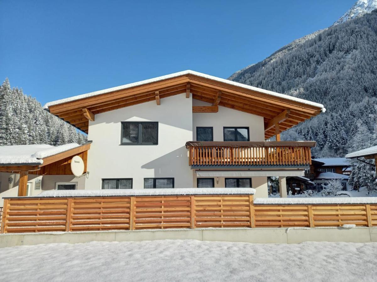 Апартаменти Haus Blickfang Нойштіфт-ім-Штубайталь Екстер'єр фото