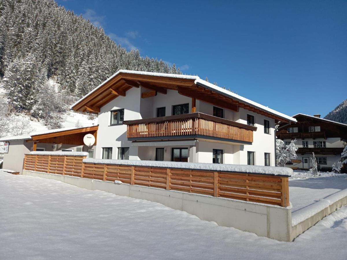 Апартаменти Haus Blickfang Нойштіфт-ім-Штубайталь Екстер'єр фото